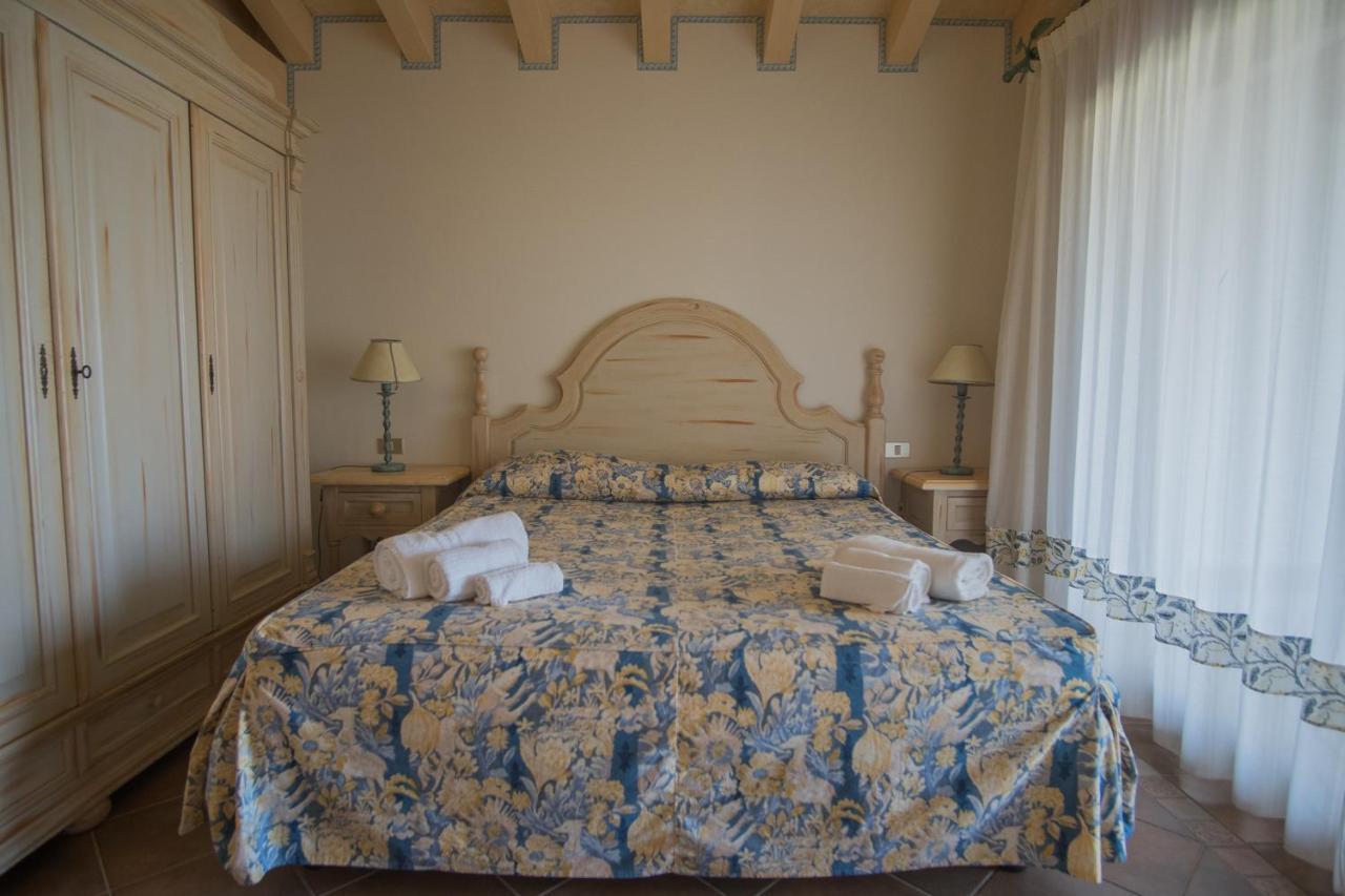 Aparthotel Il Giardino Degli Oleandri Liscia di Vacca Exteriér fotografie