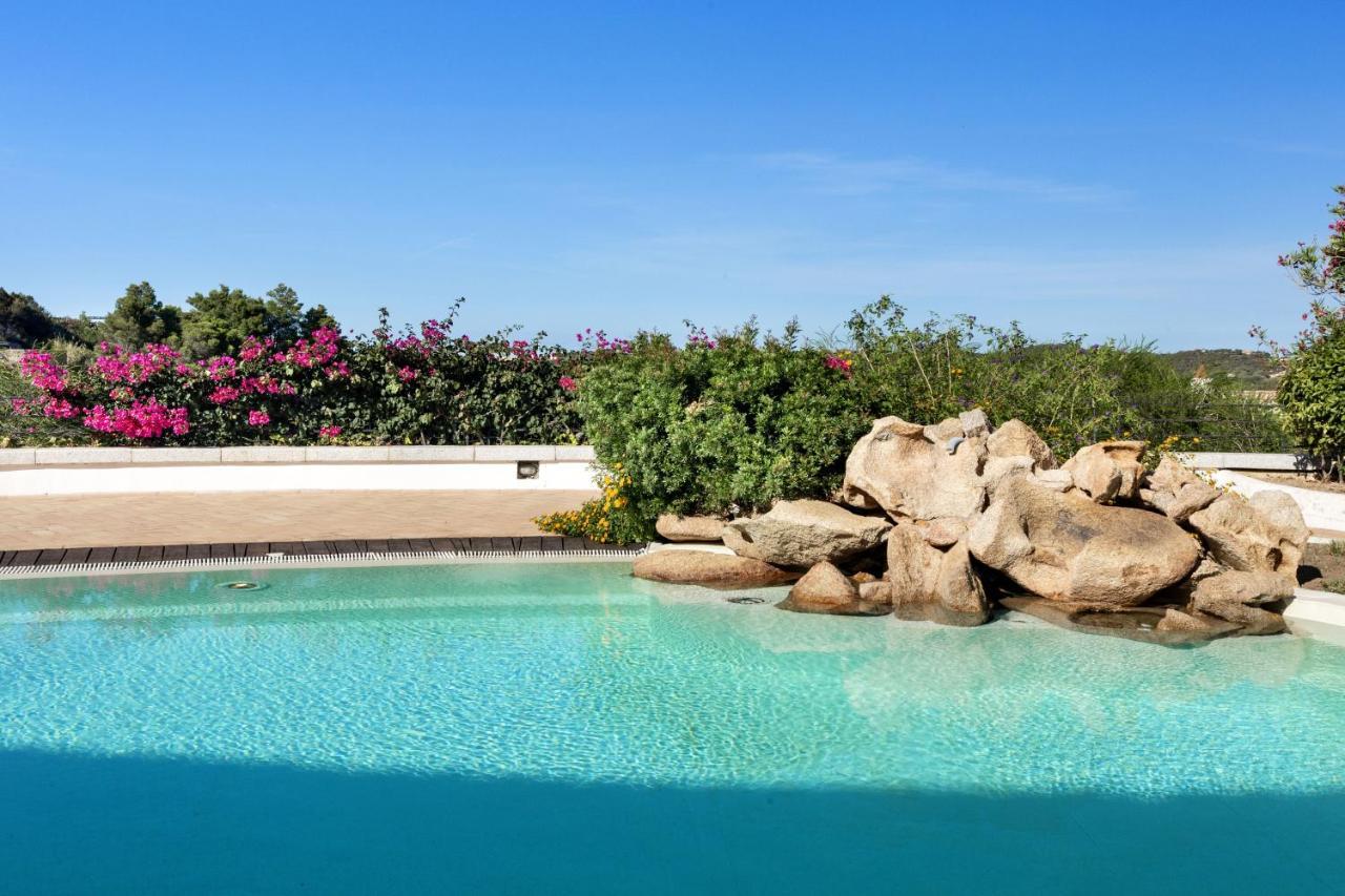 Aparthotel Il Giardino Degli Oleandri Liscia di Vacca Exteriér fotografie